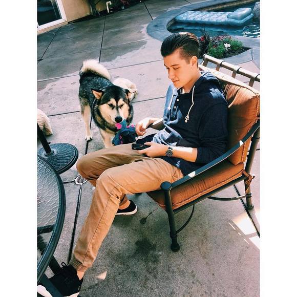 Meet your Posher, Nick - Picture 1 of 1